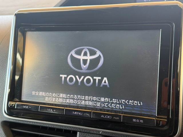 トヨタ&nbsp;エスクァイアハイブリッドの画像3