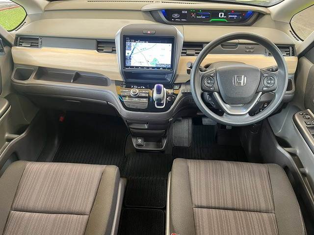 ホンダフリードハイブリッドHYBRID G Honda SENSING 内装他