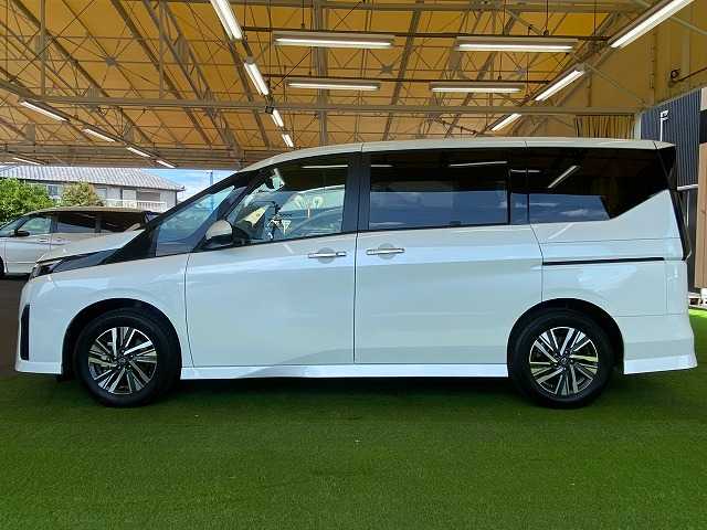 日産 セレナの画像18
