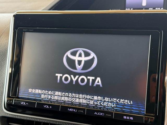 エスクァイアハイブリッドハイブリッドGi 純正9型ナビ/フリップダウン/スタイリングパッケージ/両側電動スライドドア/後席モニター/クリアランスソナー/クルーズコントロール/シートヒーター/スマートキー/プッシュスタート/ビルトインETC 内装他