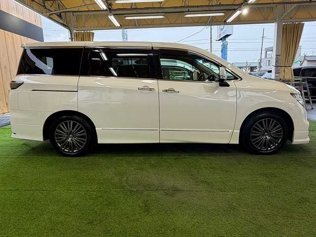 日産&nbsp;エルグランドの画像17