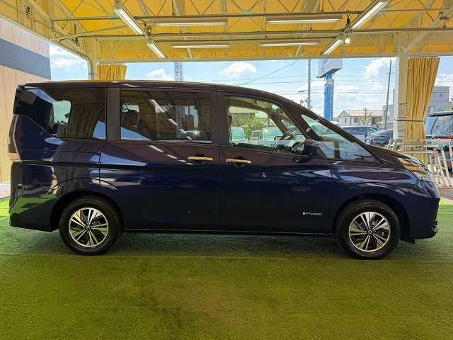 日産 セレナの画像18