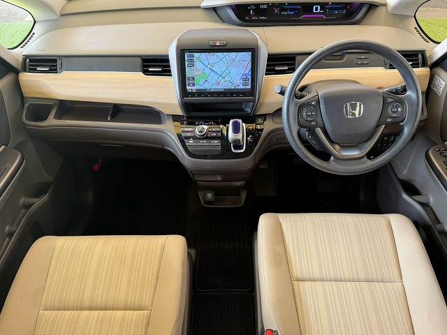 ホンダフリードハイブリッドHYBRID G Honda SENSING 内装他