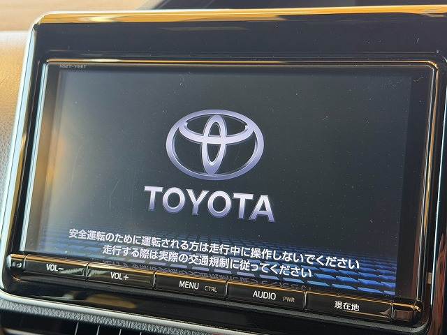 エスクァイアハイブリッドGi 純正9型ナビ/12.1型後席ディスプレイ/両側電動スライドドア/後席エアコン/オートマチックハイビーム/衝突軽減ブレーキ/クルーズコントロール/シートヒーター/スマートキー/プッシュスタート/ETC 内装他
