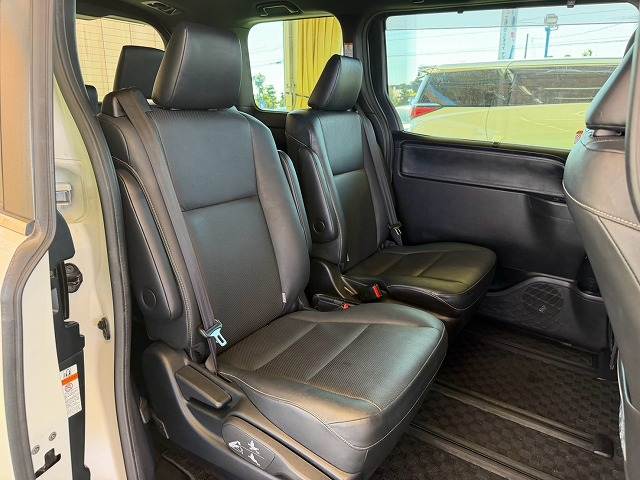 トヨタ エスクァイアハイブリッドの画像11