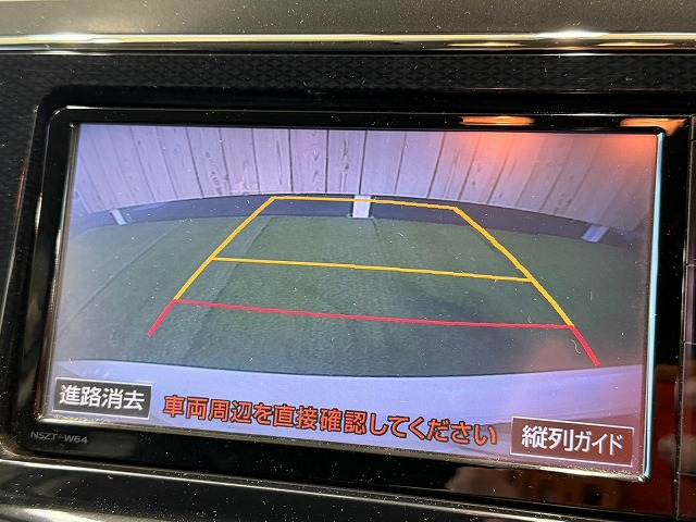 トヨタ プリウスαの画像4