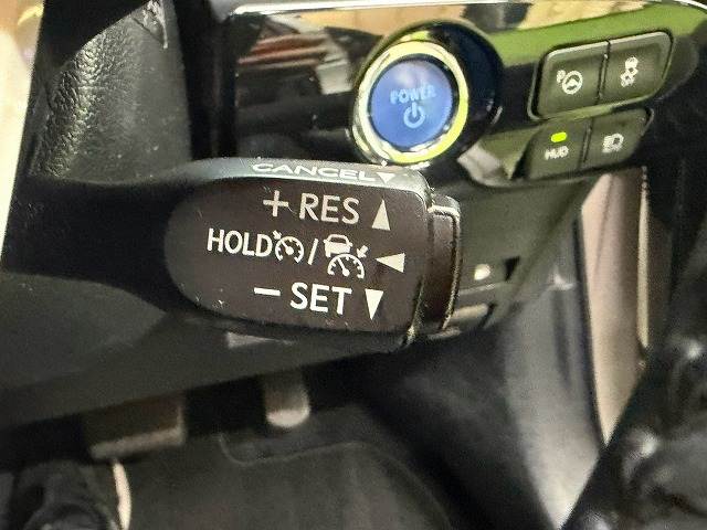 プリウス□S “Safety Plus” 内装他