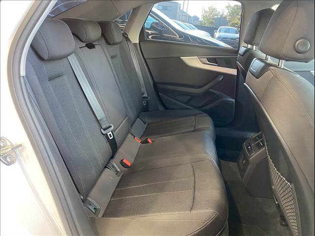 アウディ A4の画像6