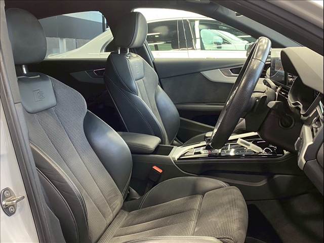 A440 TDI quattro S line 内装他