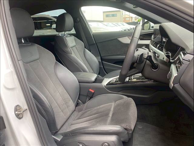 アウディ A4の画像5