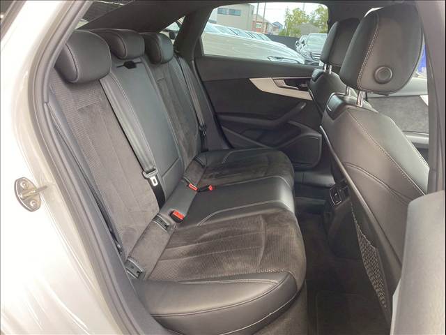 アウディ A4の画像6