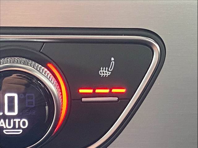 アウディ A4の画像11