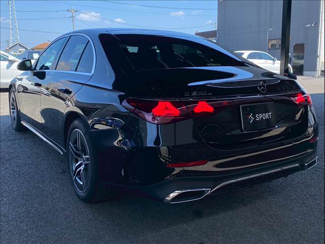 メルセデス・ベンツ E-CLASS Sedanの画像17