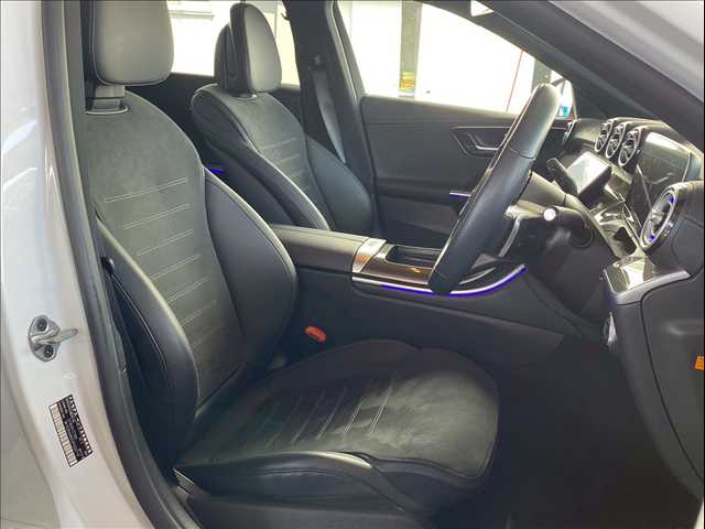 C-CLASS SedanC 220 d アバンギャルド ISG搭載モデル AMGライン 内装他