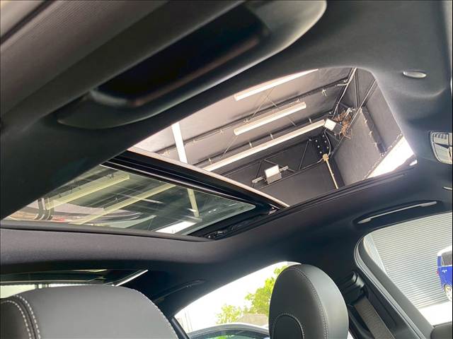 メルセデス・ベンツ E-CLASS Sedanの画像3