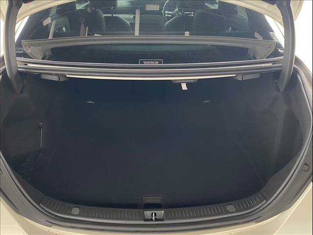 メルセデス・ベンツ E-CLASS Sedanの画像18