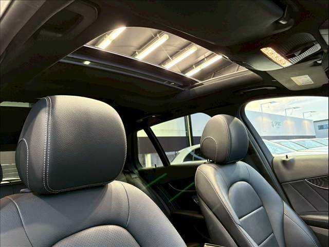 C-CLASS StationwagonC 220 d アバンギャルド AMGライン 内装他