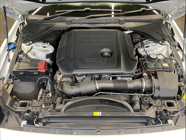 ジャガー XEの画像12