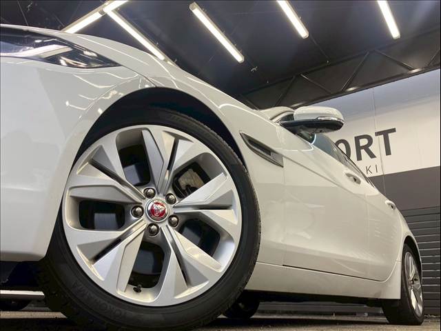 ジャガー XEの画像19