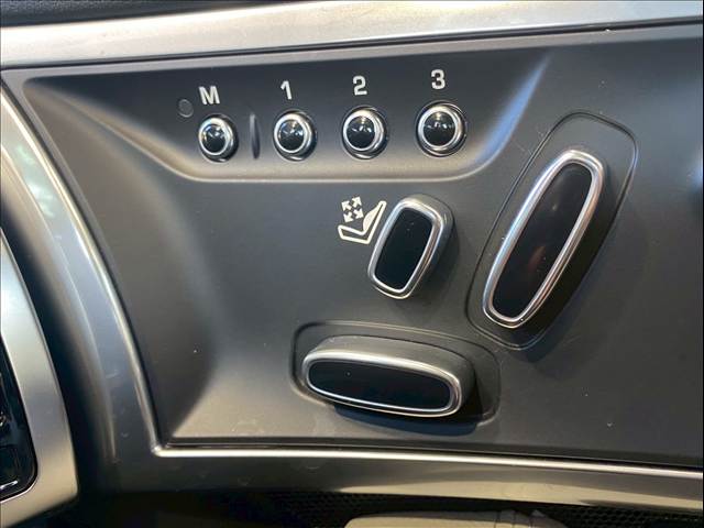 ジャガー F-TYPEの画像7