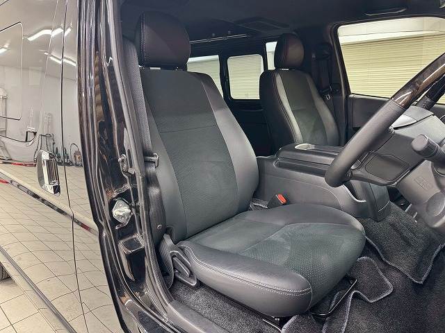 ハイエースバンロングボディスーパーGL　ダークプライム2 内装他