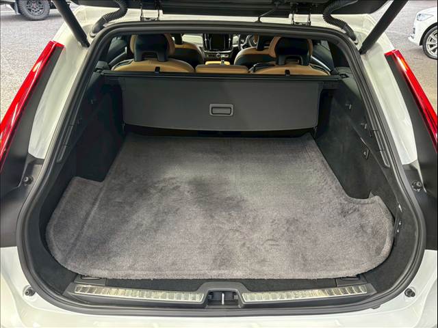 ボルボ V90の画像18