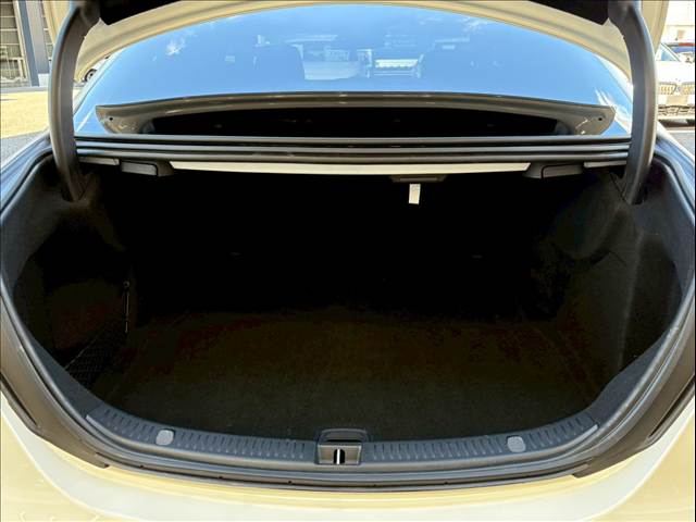 メルセデス・ベンツ E-CLASS Sedanの画像18