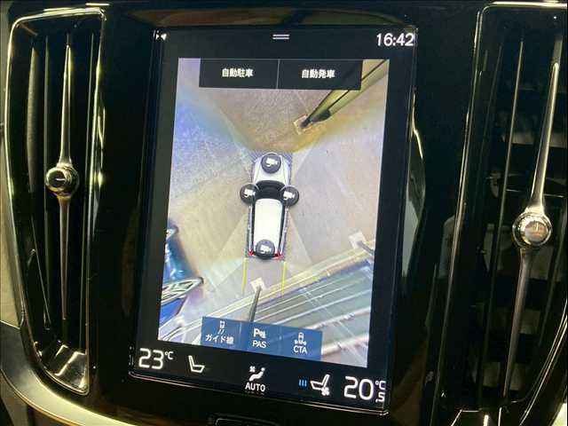 V60T5 Inscription 内装他