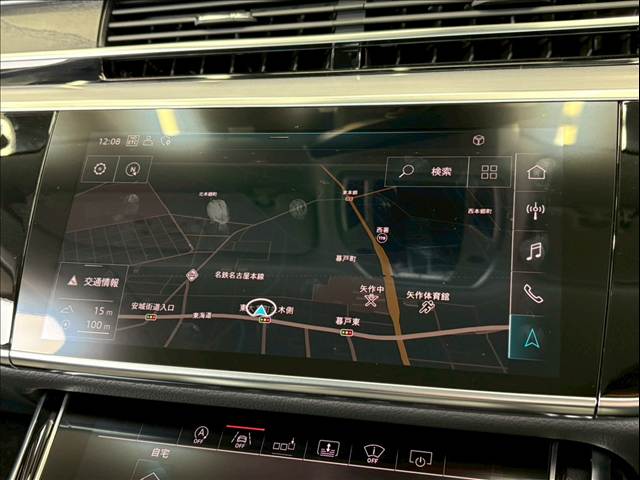 A855 TFSI quattro 内装他