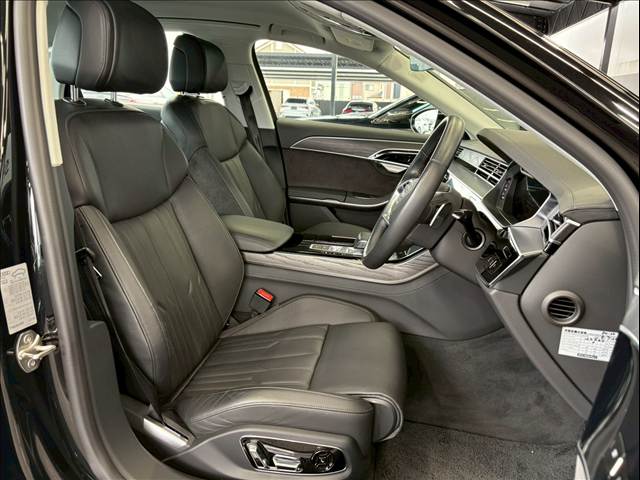 A855 TFSI quattro 内装他