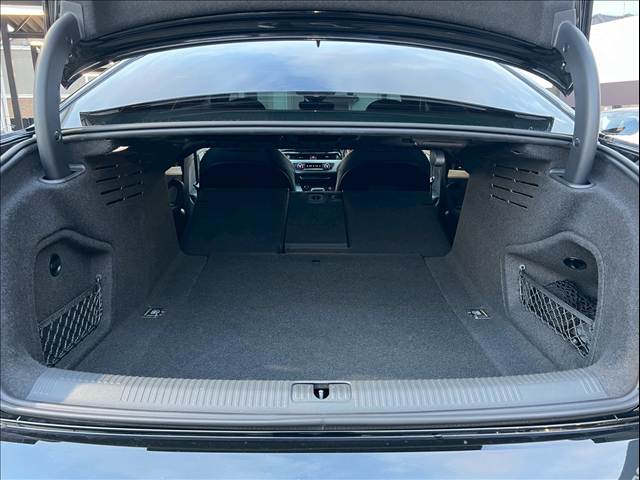 アウディ A4の画像18