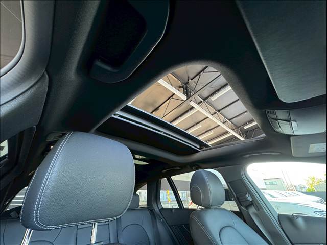 C-CLASS StationwagonC 220 d ローレウス エディション 内装他
