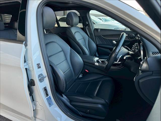 C-CLASS StationwagonC 220 d ローレウス エディション 内装他