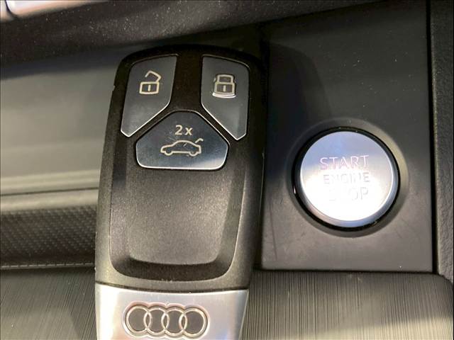 アウディ A4の画像11