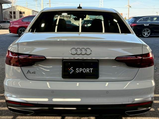 アウディ A4の画像14
