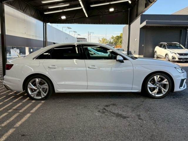 アウディ A4の画像15