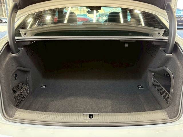 アウディ A4の画像18