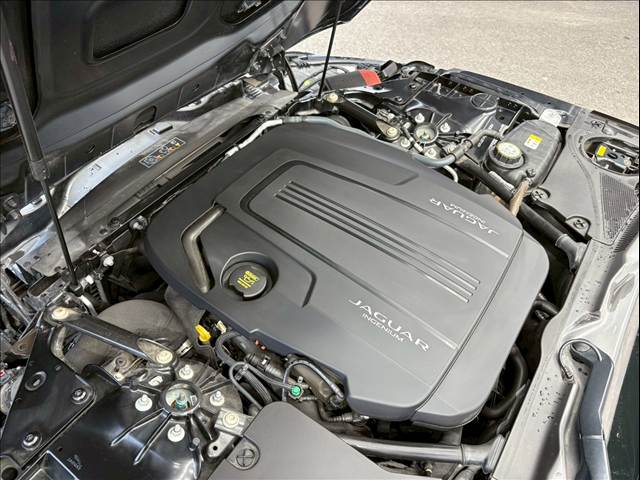 ジャガー F-TYPEの画像12