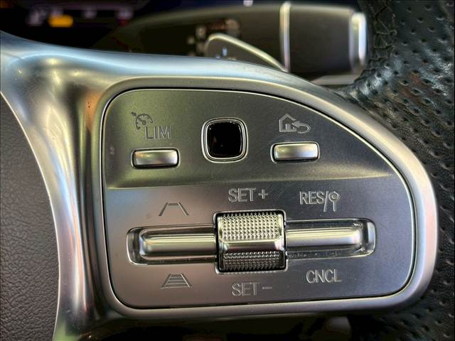 メルセデス・ベンツ E-CLASS Sedanの画像11