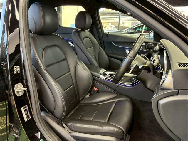 C-CLASS SedanC 220 d ローレウス エディション スポーツプラスPKG 内装他