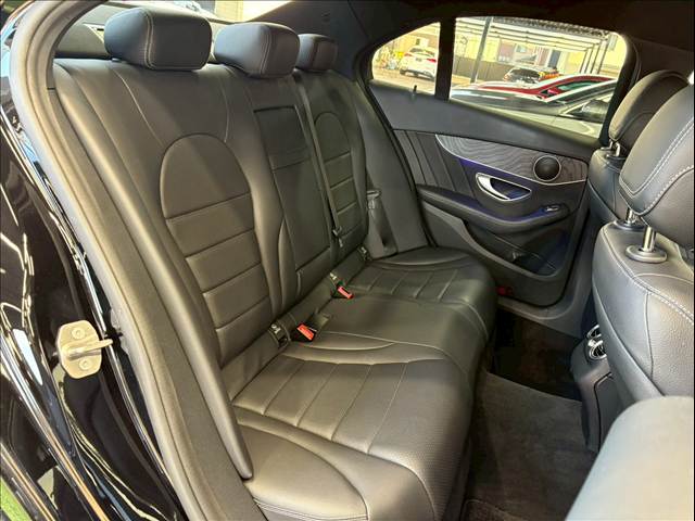 C-CLASS SedanC 220 d ローレウス エディション スポーツプラスPKG 内装他