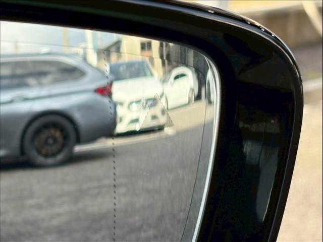 BMW 5Series Sedanの画像7