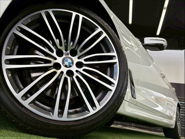 BMW 5Series Sedanの画像19