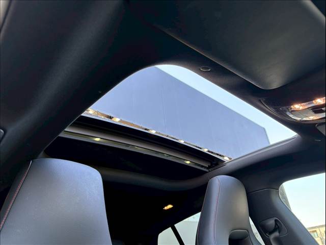 CLA-CLASS Shooting BrakeCLA 200 d シューティングブレーク AMGライン 内装他