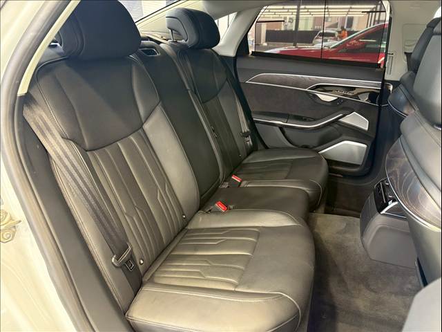 アウディ&nbsp;A8の画像7