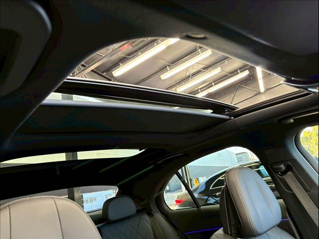 E-CLASS SedanE 220 d アバンギャルド (ISG搭載) 内装他