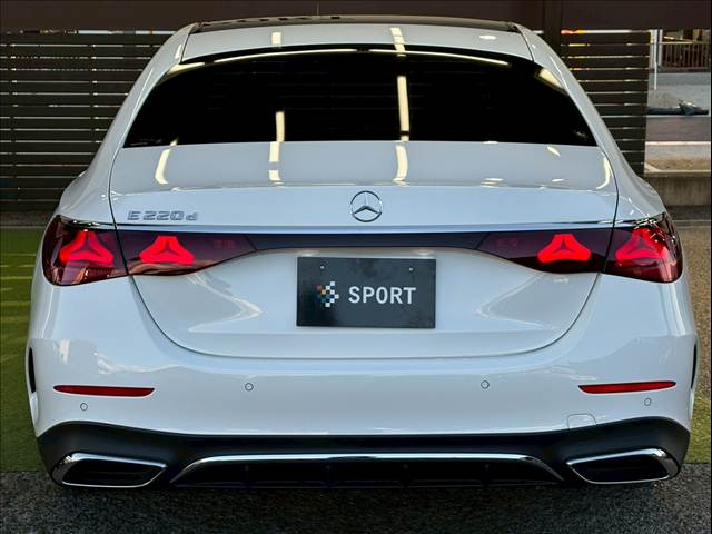 メルセデス・ベンツ E-CLASS Sedanの画像14