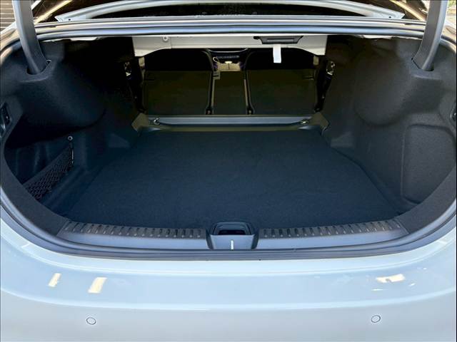 メルセデス・ベンツ E-CLASS Sedanの画像18