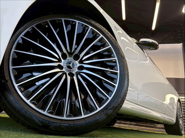 メルセデス・ベンツ E-CLASS Sedanの画像19