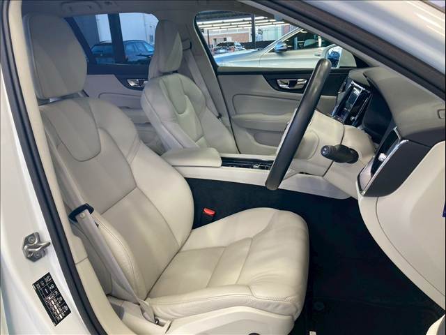 ボルボ&nbsp;V60の画像6